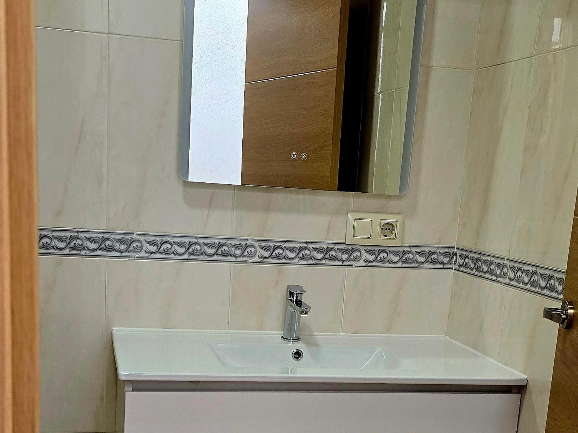Apartamentos,Puerta De Bisagra-Parking Gratis Toledo Dış mekan fotoğraf